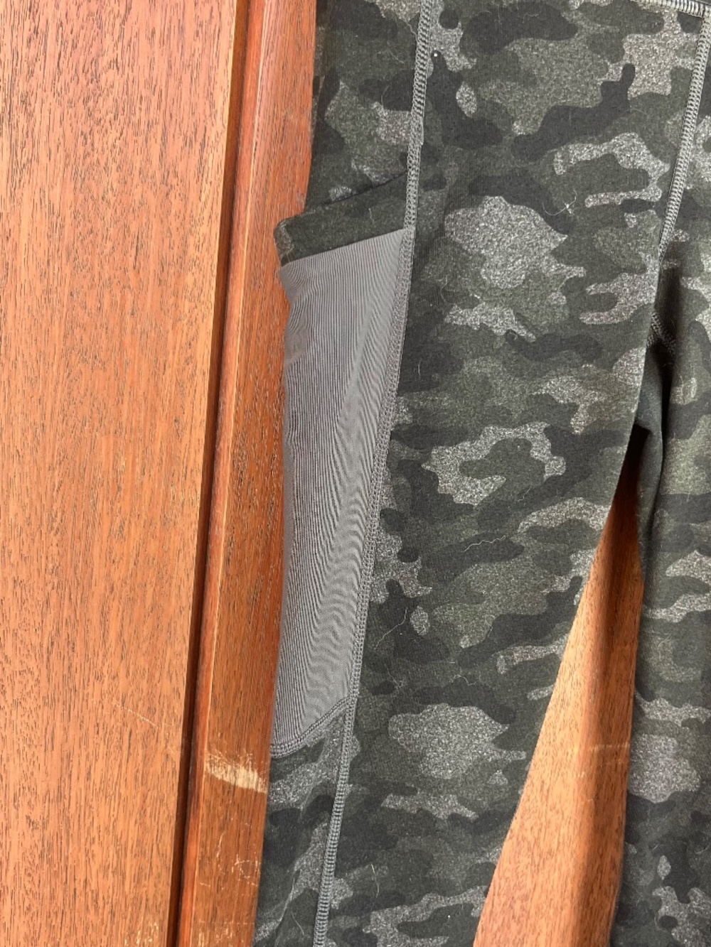 Womens Fabletics Leggings - Picture 3 of 5